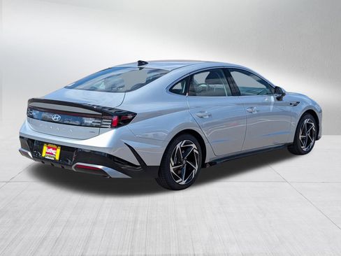 New 2026 Hyundai Sonata SEL AWD/4WD image 4