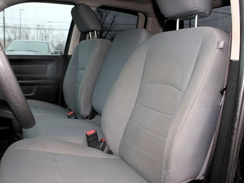 Used 2018 RAM 1500 Express w/ Express Value Package image 19