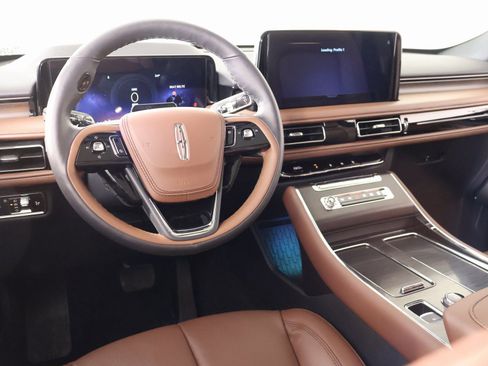 New 2026 Lincoln Aviator Reserve image 2