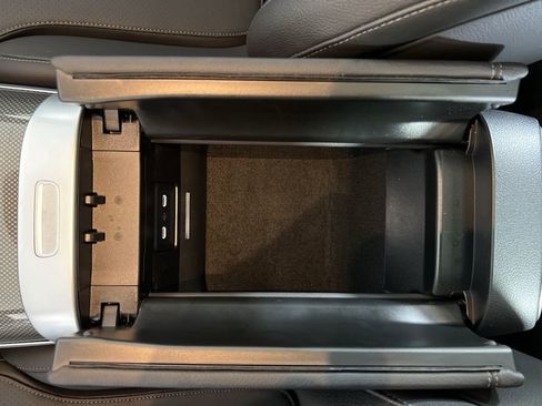 Certified 2023 Mercedes-Benz C 300 4MATIC Sedan image 11