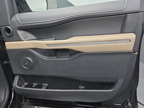 Used 2024 Ford Expedition Max Limited image 55