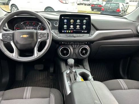 Used 2024 Chevrolet Blazer LT w/ Convenience Package AWD/4WD image 4