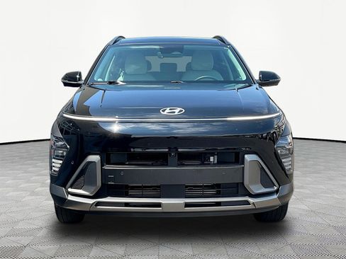 Used 2024 Hyundai Kona Limited AWD/4WD image 2