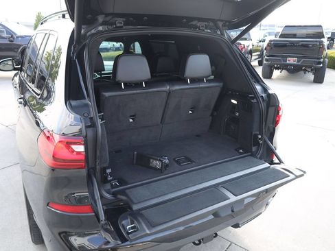 Used 2020 BMW X7 xDrive40i w/ M Sport Package AWD/4WD image 26