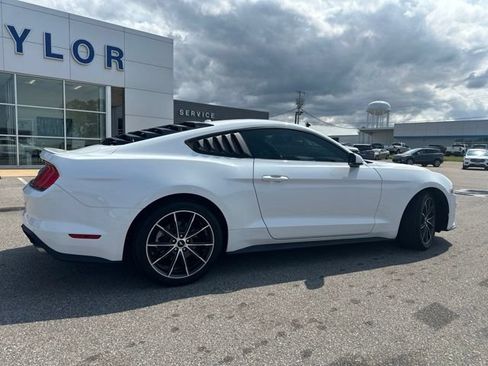 Used 2018 Ford Mustang Coupe w/ Equipment Group 101A RWD image 13