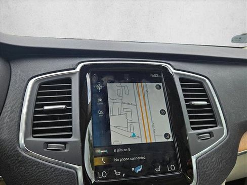 Used 2021 Volvo XC90 T6 Momentum w/ Climate Package image 20