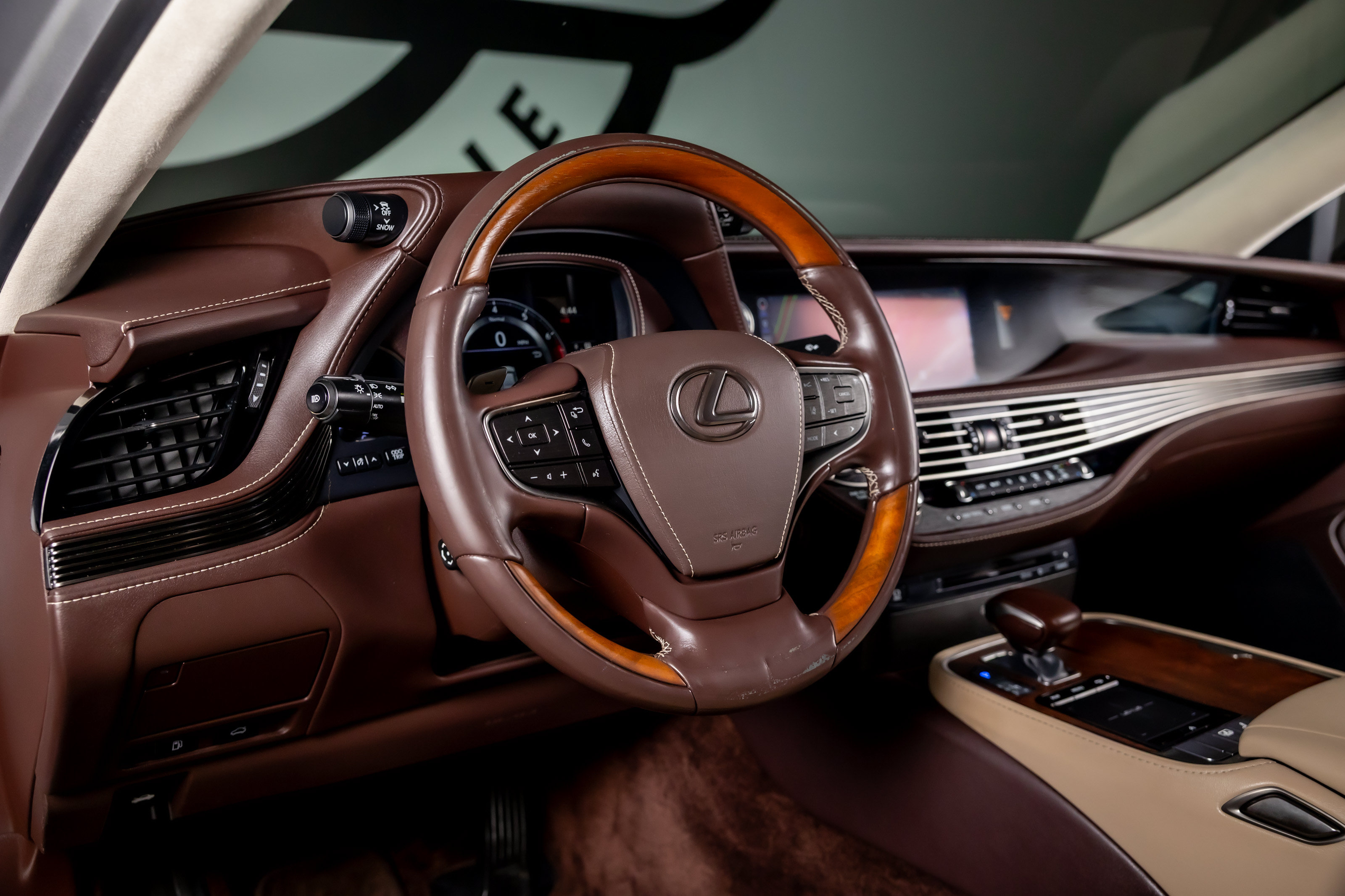 Used 2018 Lexus LS 500 AWD w/ Interior Upgrade Package image 28