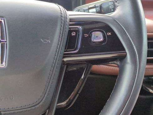 Used 2023 Lincoln Aviator Grand Touring AWD/4WD image 33
