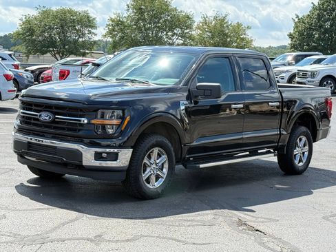 Used 2025 Ford F150 XLT w/ Equipment Group 301A Standard AWD/4WD image 7