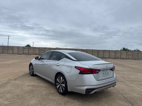 Certified 2022 Nissan Altima 2.5 SL FWD image 16