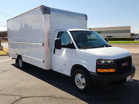 Used 2021 GMC Savana 3500 Extended w/ Power Convenience Package RWD image 6