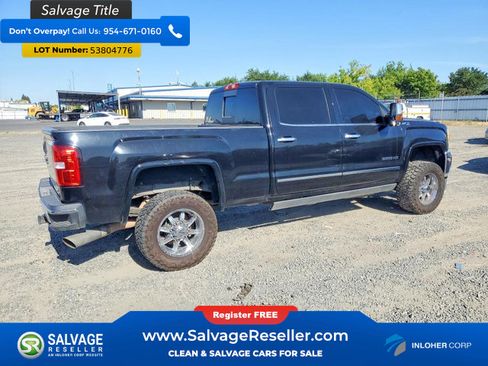Used 2015 GMC Sierra 2500 SLT w/ Duramax Plus Package AWD/4WD image 4