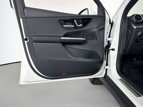 New 2026 Mercedes-Benz GLC 300 image 20