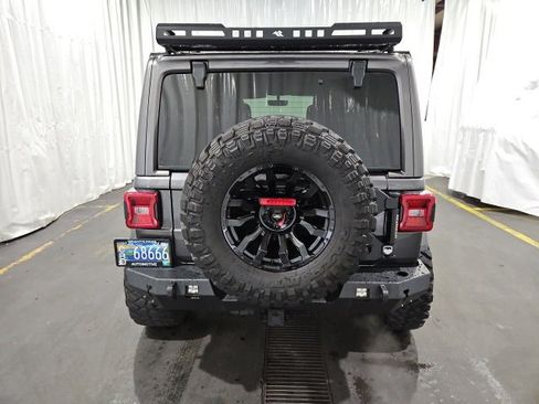 Used 2021 Jeep Wrangler Unlimited Sahara image 4
