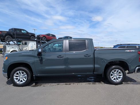 Certified 2026 Chevrolet Silverado 1500 LT AWD/4WD image 3