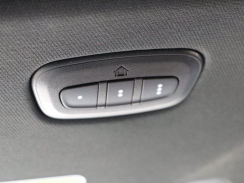 Used 2025 RAM 1500 Limited AWD/4WD image 30