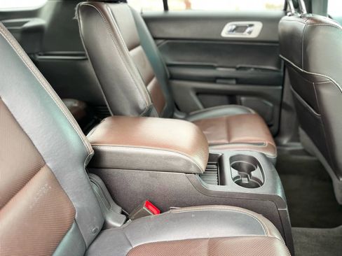 Used 2015 Ford Explorer Sport w/ Equipment Group 401A AWD/4WD image 18