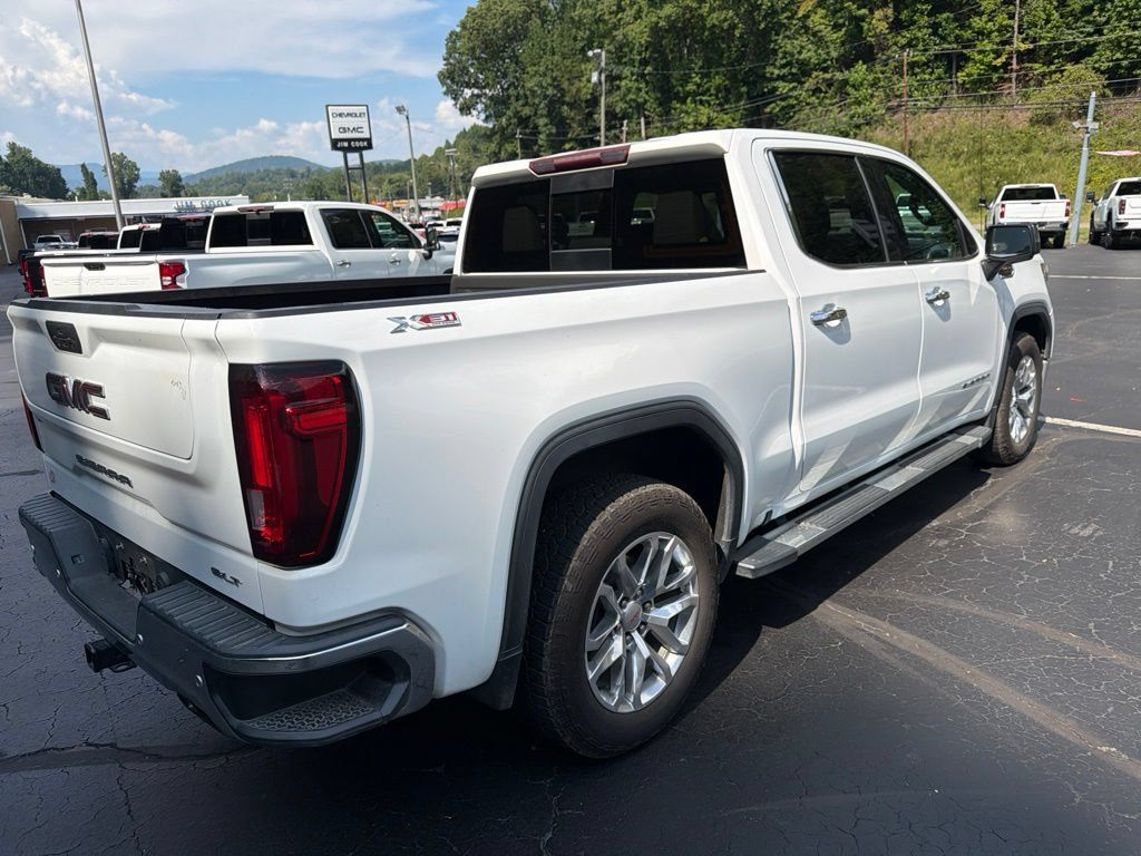 Used 2022 GMC Sierra 1500 SLT w/ SLT Premium Plus Package AWD/4WD image 3