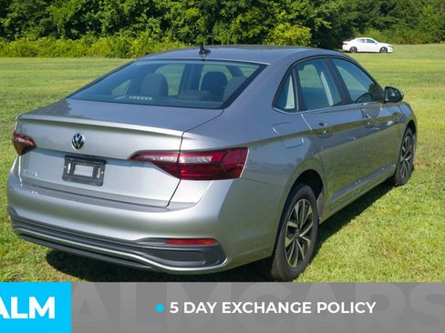 Used 2024 Volkswagen Jetta S FWD image 4