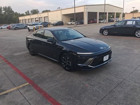 Used 2025 Hyundai Sonata SEL FWD image 6