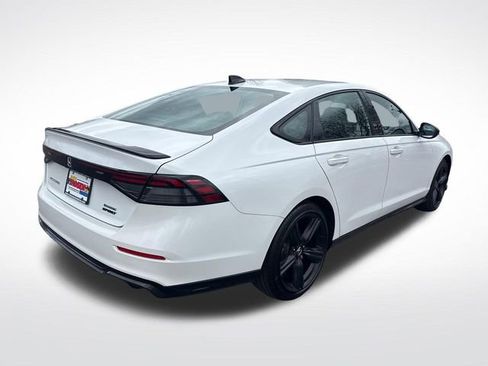 Used 2025 Honda Accord Sport image 5