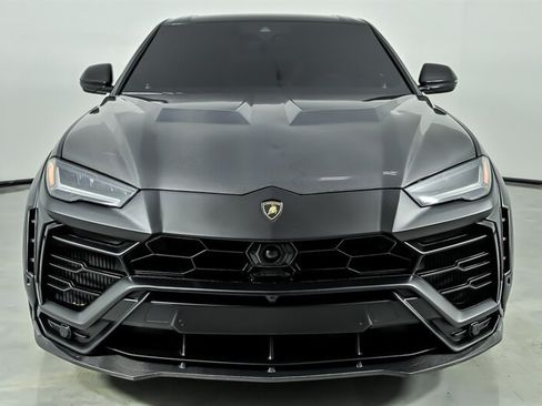 Used 2022 Lamborghini Urus AWD/4WD image 4