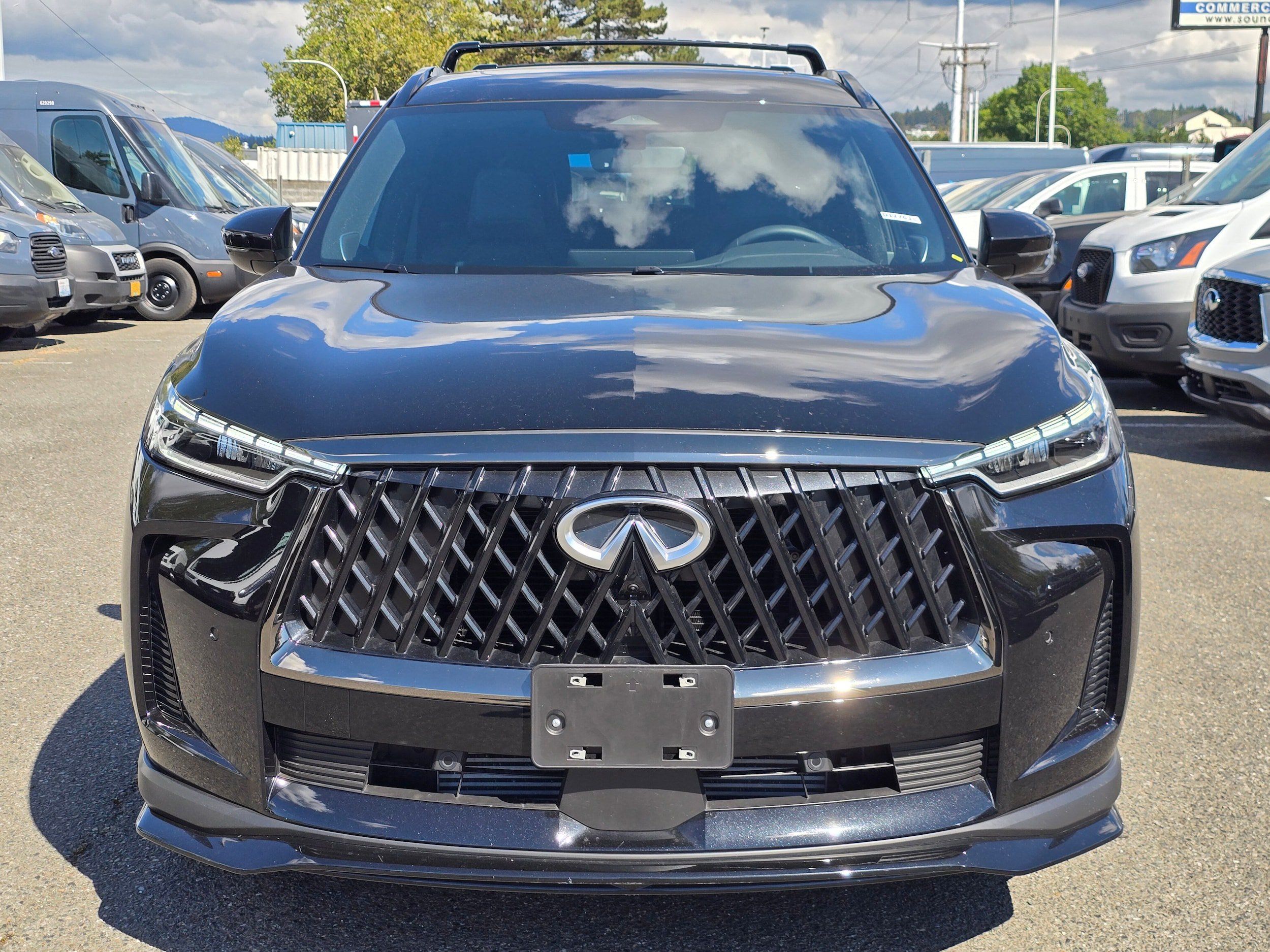 Used 2026 INFINITI QX60 Sport w/ Dark Cargo Package AWD/4WD image 9