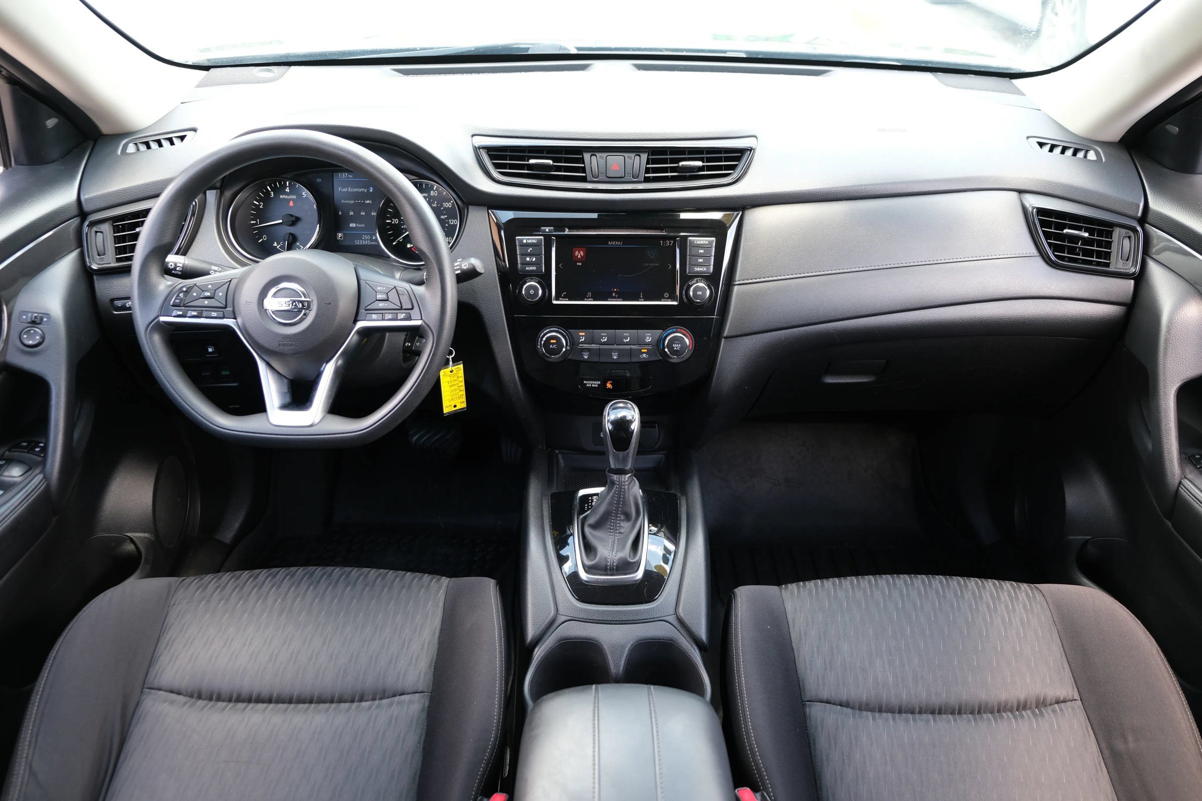 Used 2020 Nissan Rogue S FWD image 10