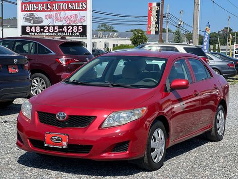 Used 2010 Toyota Corolla LE FWD image 3