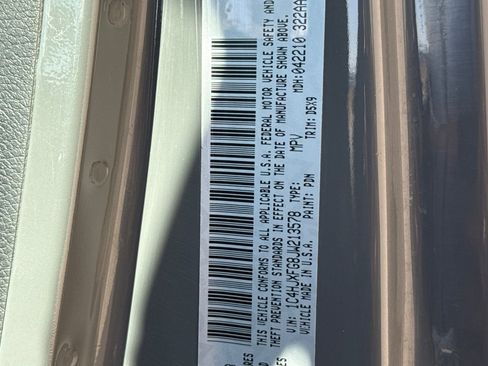 Used 2018 Jeep Wrangler Unlimited Rubicon AWD/4WD image 30