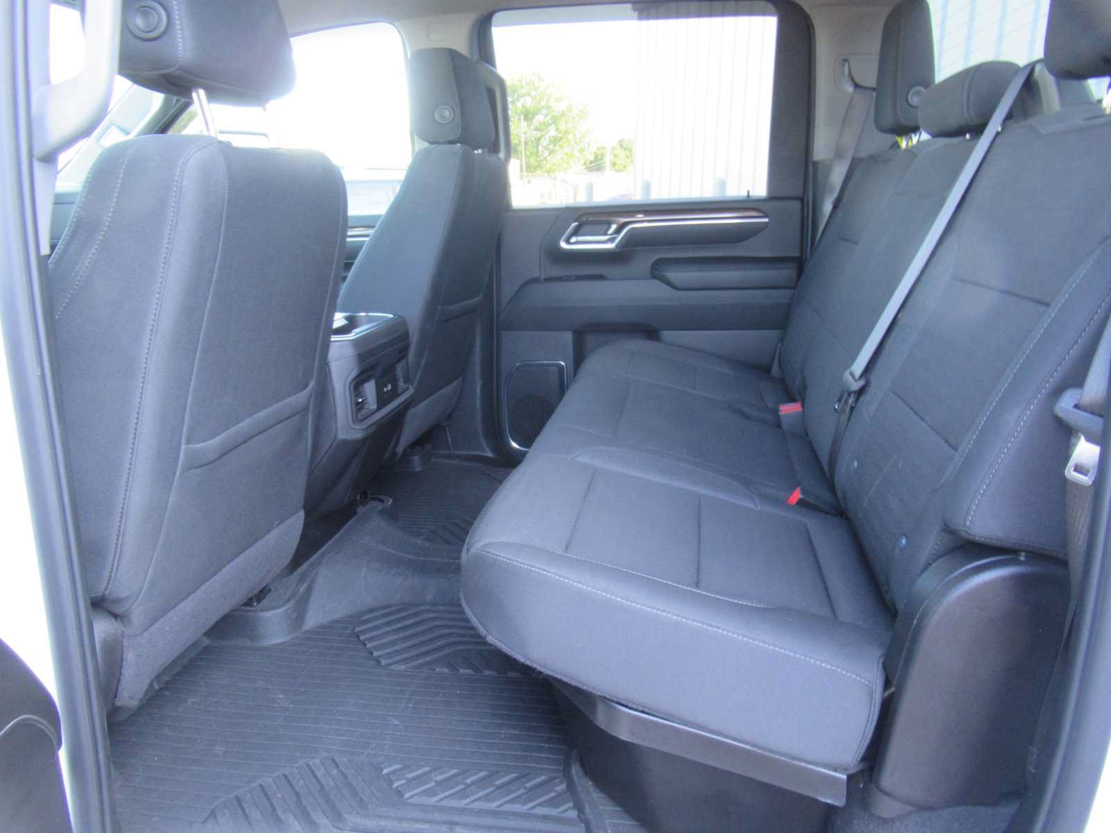 Used 2025 Chevrolet Silverado 2500 LT AWD/4WD image 18