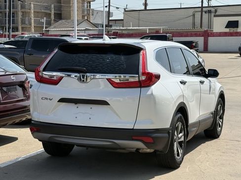 Used 2019 Honda CR-V LX image 4