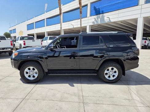 Used 2021 Toyota 4Runner SR5 Premium w/ Moonroof Package AWD/4WD image 3