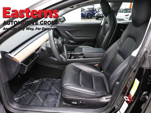 Used 2018 Tesla Model 3 Mid Range RWD image 14