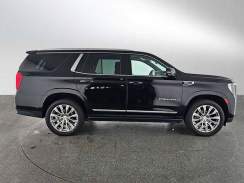 Used 2023 GMC Yukon Denali AWD/4WD image 2