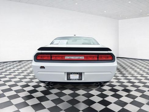 Used 2009 Dodge Challenger SE RWD image 8