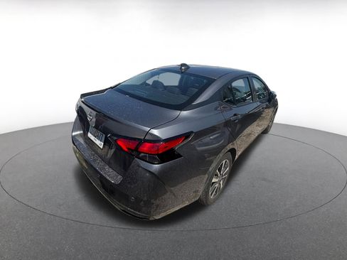 Used 2025 Nissan Versa SV image 8