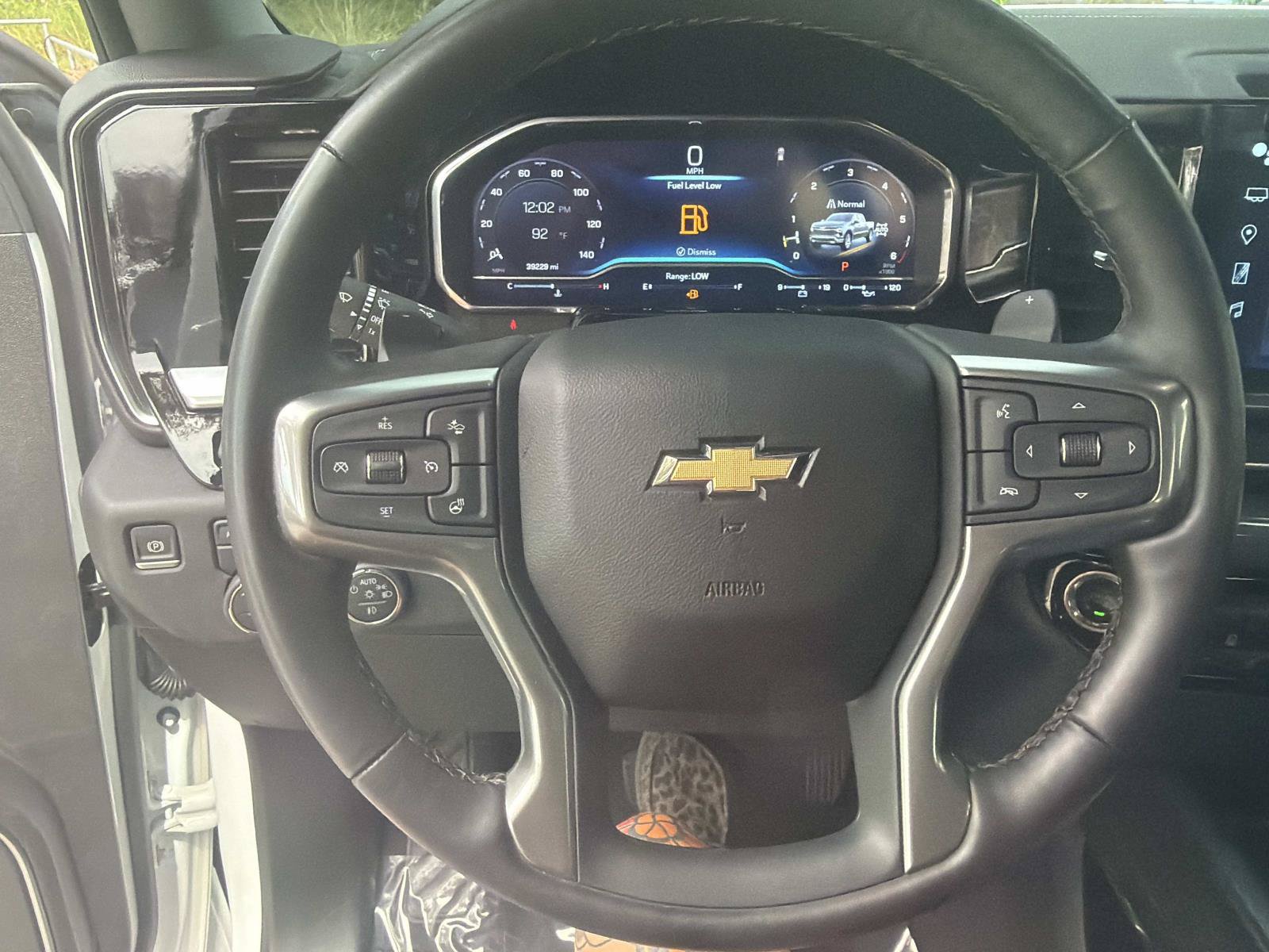 Used 2023 Chevrolet Silverado 1500 LTZ w/ LTZ Premium Package AWD/4WD image 30