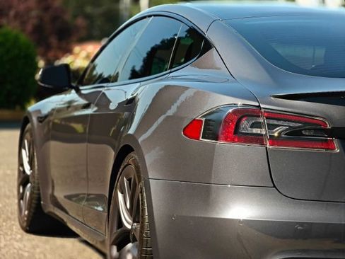 Used 2021 Tesla Model S Plaid AWD/4WD image 17