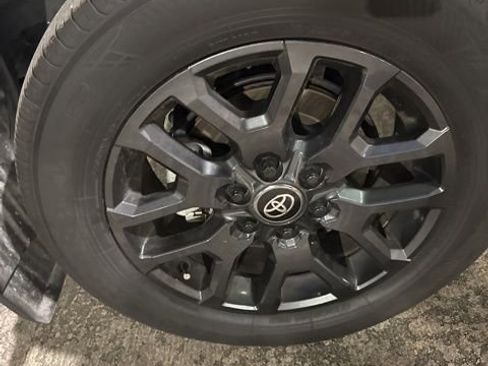 Used 2025 Toyota Tundra Platinum image 29