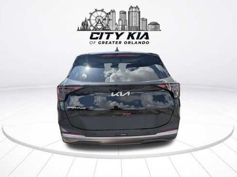 New 2026 Kia Sportage LX w/ LX Convenience Package FWD image 5