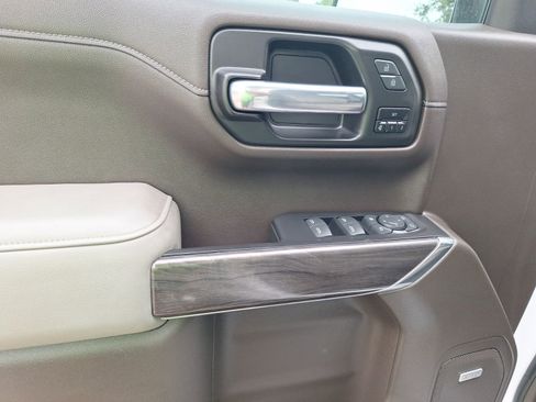 Used 2021 Chevrolet Silverado 1500 LTZ image 18