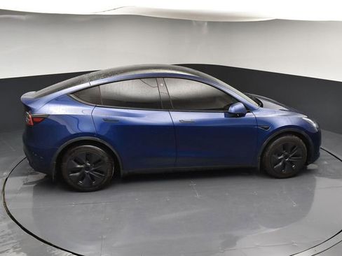 Used 2021 Tesla Model Y Long Range image 39