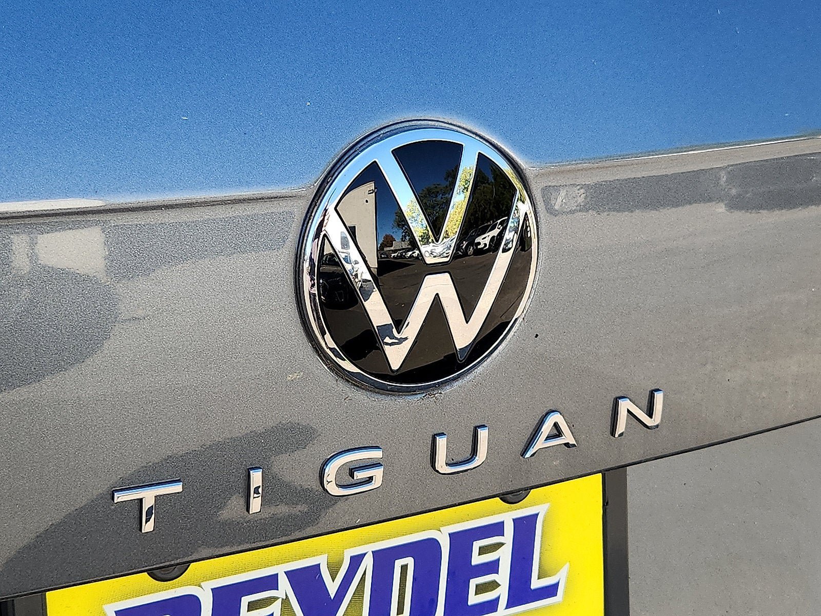 New 2024 Volkswagen Tiguan SE R-Line AWD/4WD image 19