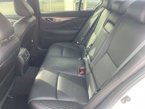 Used 2018 INFINITI Q50 Red Sport 400 w/ Sensory Package (Sport) image 10