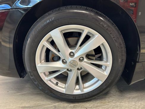 Used 2013 Nissan Altima 2.5 SV FWD image 19