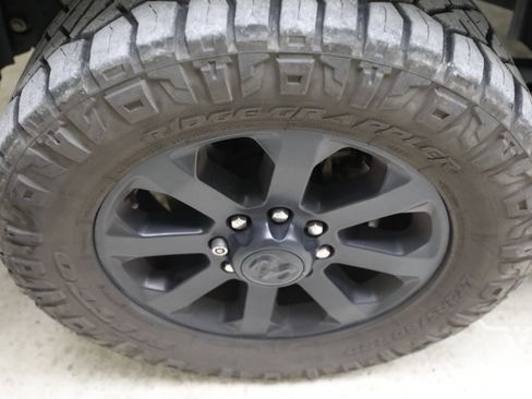 Used 2023 RAM 2500 Laramie AWD/4WD image 10