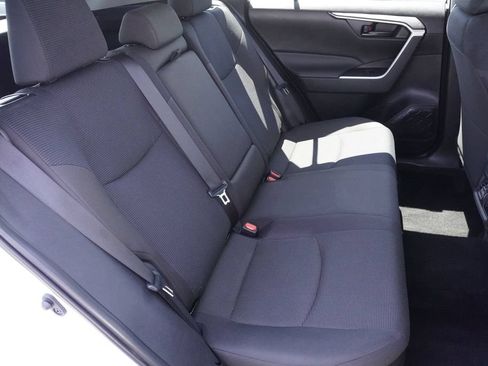 Used 2025 Toyota RAV4 LE AWD/4WD image 27