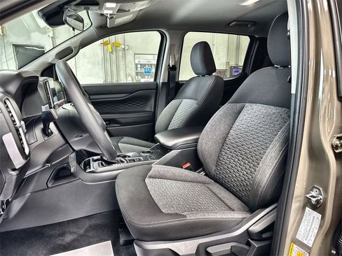 Used 2025 Ford Ranger XL image 12