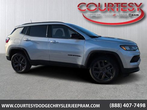 New 2026 Jeep Compass Latitude AWD/4WD image 1